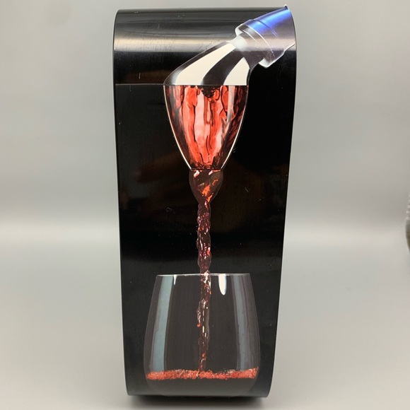Metrokane Other - Metrokane Rabbit Aerating Pourer